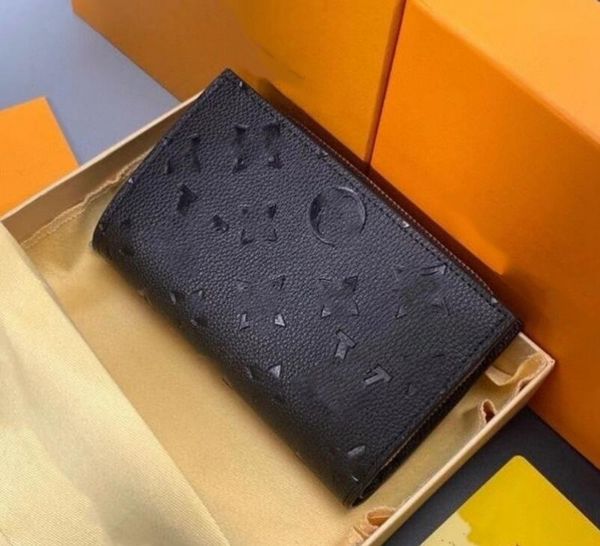 designer long wallet cardholder purse women fashion clutch genuine leather monograms embossing zipper wallets classical coin purses men busi, Red;black
designer long wallet cardholder purse women fashion clutch genuine leather monograms embossing zipper wallets classical coin purses men busi, Red;black