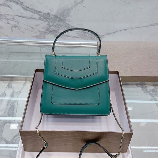 mini chain bag enamel snakehead handbags shimmer flap crossbody organ bags women shoulder tote bags internal compartment quality genuine lea
mini chain bag enamel snakehead handbags shimmer flap crossbody organ bags women shoulder tote bags internal compartment quality genuine lea
