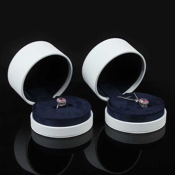 jewelry boxes european ring high-end diamond pendant dual-use necklace gift l221021, Black;white
jewelry boxes european ring high-end diamond pendant dual-use necklace gift l221021, Black;white