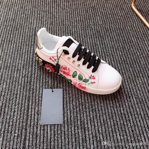 2021 designer lady flat casual shoes leather platform sneaker letters lace-up luxury woman shoes fashion new m dgs'dolc'gabbanas j, Black
2021 designer lady flat casual shoes leather platform sneaker letters lace-up luxury woman shoes fashion new m dgs'dolc'gabbanas j, Black