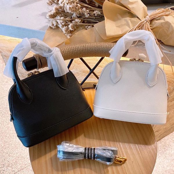 5a quality designer alma bb pm shell bag women genuine leather crossbody bag-hobos classic messenger handbag fashion luxury shoulder mini ba
5a quality designer alma bb pm shell bag women genuine leather crossbody bag-hobos classic messenger handbag fashion luxury shoulder mini ba