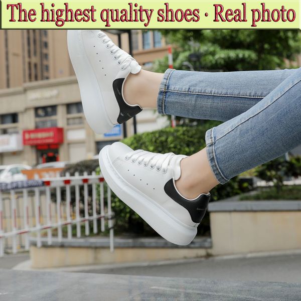 custom sneaker board shoes womans increased insoles white light trainers oversized sneakers lace up for men cool designer logo walking luxur
custom sneaker board shoes womans increased insoles white light trainers oversized sneakers lace up for men cool designer logo walking luxur