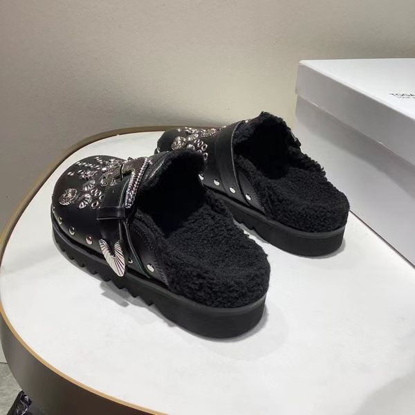 mona same slippers leather rivet cowhide thick bottom punk 2022 winter baotou new casual half slippers, Black
mona same slippers leather rivet cowhide thick bottom punk 2022 winter baotou new casual half slippers, Black