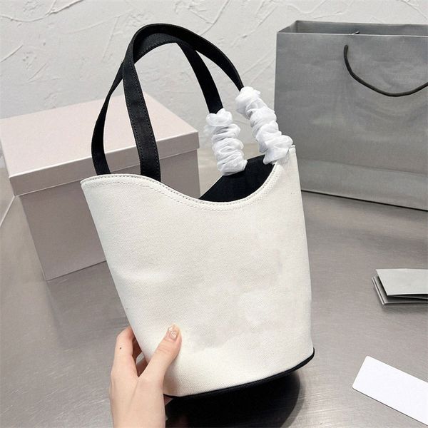 the totes b bags lady famous designer cool practical large capacity plain cross body shoulder handbags women coin purse crossbody casual squ
the totes b bags lady famous designer cool practical large capacity plain cross body shoulder handbags women coin purse crossbody casual squ