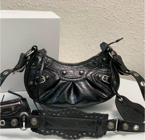 luxury women lady motorcycle shoulder bags luxury designers genuine leather crossbody clutch wallet purse pochette retro vintage jcb22048
luxury women lady motorcycle shoulder bags luxury designers genuine leather crossbody clutch wallet purse pochette retro vintage jcb22048