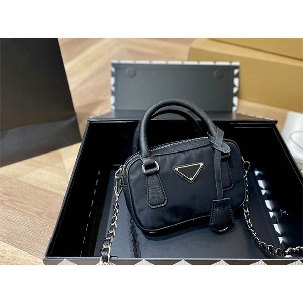 2022 classic luxury new fashion shoulder bags plain black handbag designer messenger bags suitable different ocassions
2022 classic luxury new fashion shoulder bags plain black handbag designer messenger bags suitable different ocassions