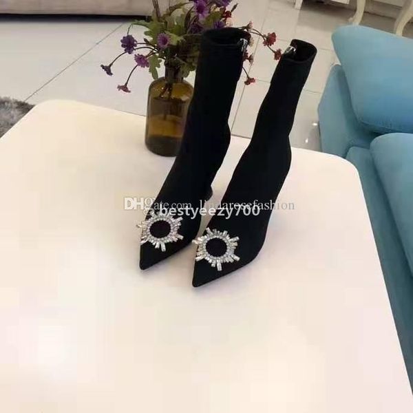 shoe amina muaddi new brand fashion begum embellished detail boots women leather crystal rubber black shoes italy original factory b lqd
shoe amina muaddi new brand fashion begum embellished detail boots women leather crystal rubber black shoes italy original factory b lqd