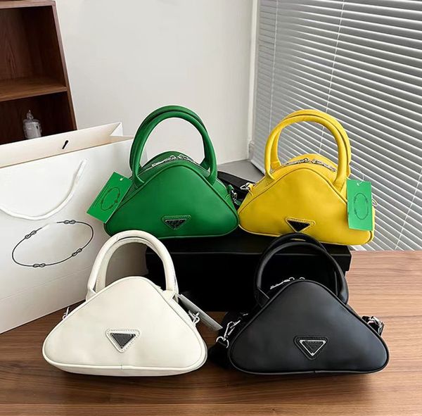 triangle fashion bag simple men and women luxury pu shoulder small size zipper mini bag 5494
triangle fashion bag simple men and women luxury pu shoulder small size zipper mini bag 5494