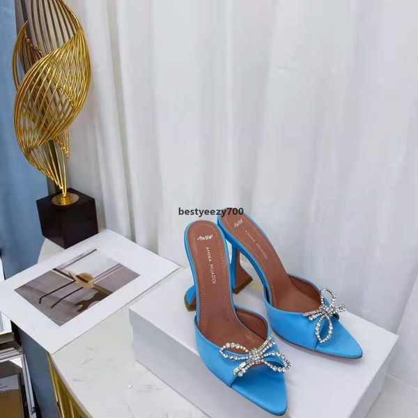 sandal amina muaddi blue satin italy mules awge slippers 95mm crystal embellished pyramid heel shoes ans, Black
sandal amina muaddi blue satin italy mules awge slippers 95mm crystal embellished pyramid heel shoes ans, Black