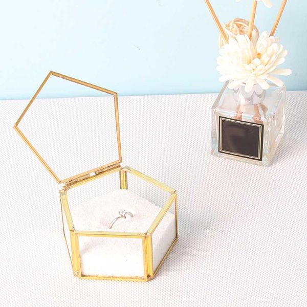 jewelry boxes transparent glass wedding ring geometric clear organizer holder tablecontaine l221021, Black;white
jewelry boxes transparent glass wedding ring geometric clear organizer holder tablecontaine l221021, Black;white
