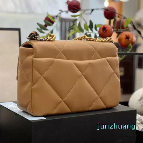 cc bag 2022 series classic flap quilted lambskin bags gold metal hardware chain handle totes large capacity outdoor sacoche purse luxury des
cc bag 2022 series classic flap quilted lambskin bags gold metal hardware chain handle totes large capacity outdoor sacoche purse luxury des