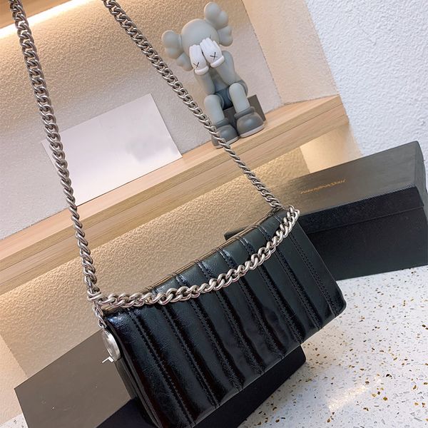 retro shoulder designer bag women crossbody bag on silver chain handbag quilt 7a genuine leather the tote luxury handbags lady wallet purse
retro shoulder designer bag women crossbody bag on silver chain handbag quilt 7a genuine leather the tote luxury handbags lady wallet purse