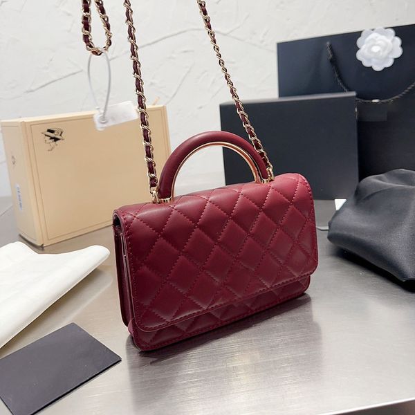 luxury women woc portable designer bag classic flap leather quilted large badge crossbody fashion handbags versatile wallet card holder saco
luxury women woc portable designer bag classic flap leather quilted large badge crossbody fashion handbags versatile wallet card holder saco
