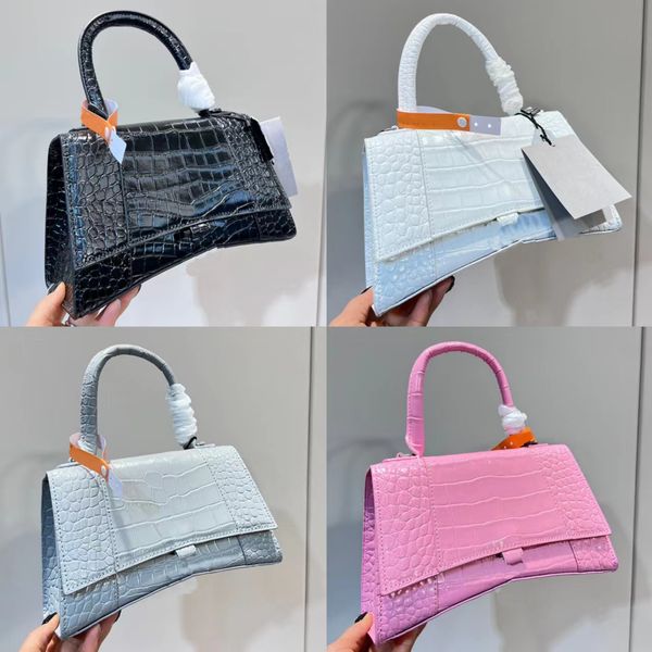 new designer bag luxury women shoulder bags handbag designer crossbody wallet female purses 2022 uality solid color hourglassbag eveningbags
new designer bag luxury women shoulder bags handbag designer crossbody wallet female purses 2022 uality solid color hourglassbag eveningbags