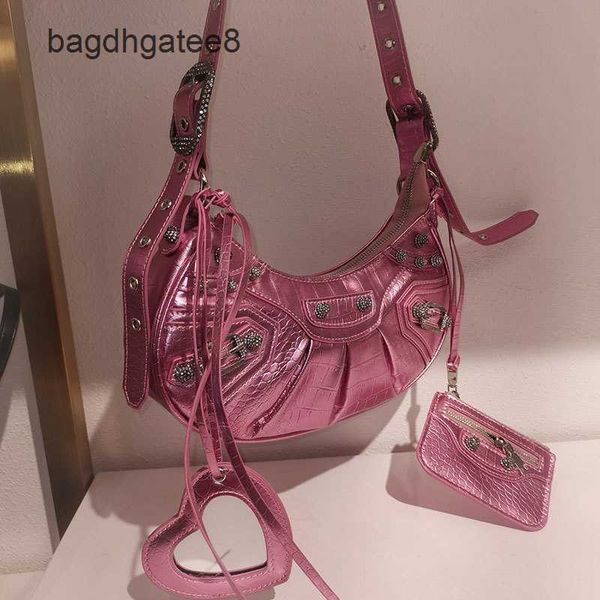 no bag contact me balencigas b bags balencaigaity designer bag balenciga full drill flash le cagole same locomotive single shoulder asf1
no bag contact me balencigas b bags balencaigaity designer bag balenciga full drill flash le cagole same locomotive single shoulder asf1
