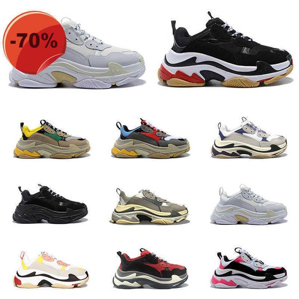 2020 new arrivlas triple s climbing shoes for men women vintage dad platform paris 17fw grey white black combination soles trainers sneakers
2020 new arrivlas triple s climbing shoes for men women vintage dad platform paris 17fw grey white black combination soles trainers sneakers