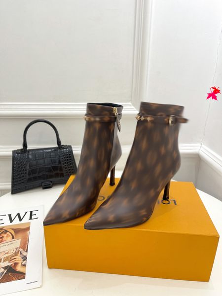 2023 winter warm ankle snow boot martin australia booties lady boots cowboy bottes chaussons shoes women big size 35--40 with opp bag eur 35, Black
2023 winter warm ankle snow boot martin australia booties lady boots cowboy bottes chaussons shoes women big size 35--40 with opp bag eur 35, Black