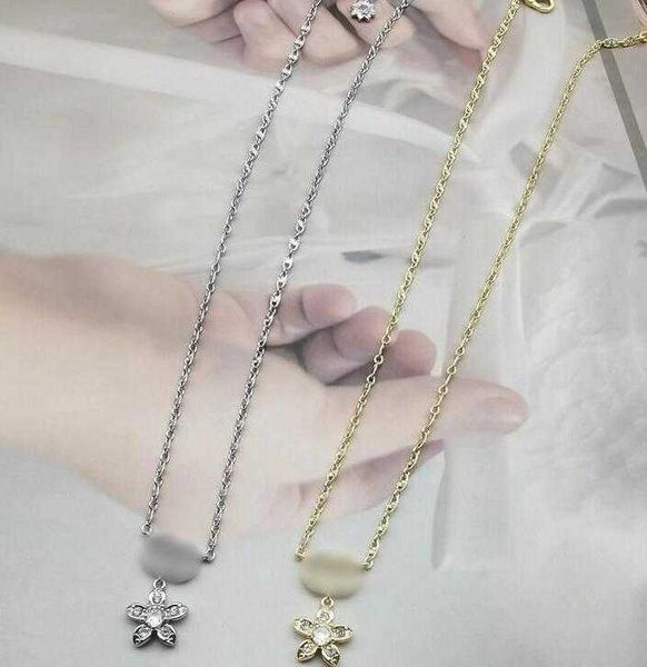 women jewelry pendant necklaces fashion brand letter design classics flowers pendant designer luxury couples wedding party memorial day gift, Silver
women jewelry pendant necklaces fashion brand letter design classics flowers pendant designer luxury couples wedding party memorial day gift, Silver