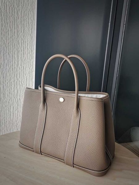 designer bag women large fashion classic high sense 2022 new garden 30 high-capacity commuter lap36tc leather
designer bag women large fashion classic high sense 2022 new garden 30 high-capacity commuter lap36tc leather