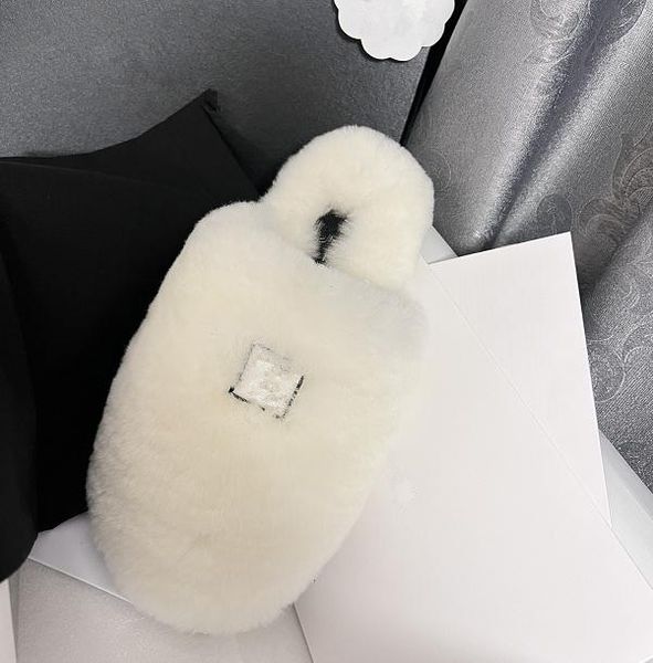 designer fuzzy slippers new luxury women's thick-soled autumn and winter soft warm flat-soled women wool cotton slippers 35-41, Black 
designer fuzzy slippers new luxury women's thick-soled autumn and winter soft warm flat-soled women wool cotton slippers 35-41, Black