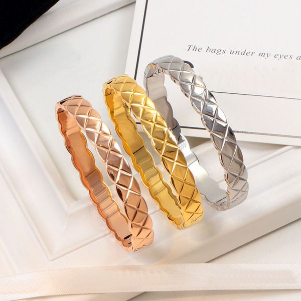 designer jewelry titanium steel check bracelets silver rose gold pineapple grain bangles women men lozenge bangle couple jewelry accessories, Black
designer jewelry titanium steel check bracelets silver rose gold pineapple grain bangles women men lozenge bangle couple jewelry accessories, Black