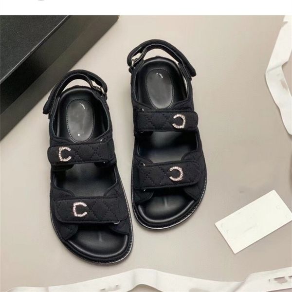 fashion cctiy sandals the latest style comfortable soft men and women flat bottom letter summer casual slippers 02-05, Black
fashion cctiy sandals the latest style comfortable soft men and women flat bottom letter summer casual slippers 02-05, Black