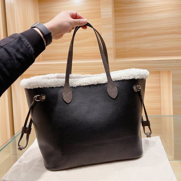 2022 2ps Designers bag luxurys handbags Totes letter Large capacity style shoulder bag crossbody bags Christmas gift handbag Plush design delivery small wallet, Black
2022 2ps Designers bag luxurys handbags Totes letter Large capacity style shoulder bag crossbody bags Christmas gift handbag Plush design delivery small wallet, Black