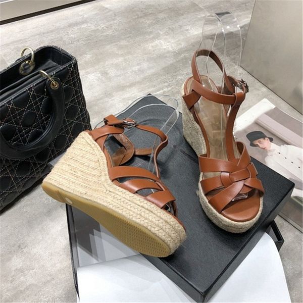 sandals yslity fashion luxury design women summer slide high heel beach flat sandals 02, Black 
sandals yslity fashion luxury design women summer slide high heel beach flat sandals 02, Black