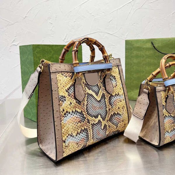 totes shoulder bag designer handbag women crossbody s black ladies messenger wallet fashion all-match bamboo solid color purses 220516/1017
totes shoulder bag designer handbag women crossbody s black ladies messenger wallet fashion all-match bamboo solid color purses 220516/1017