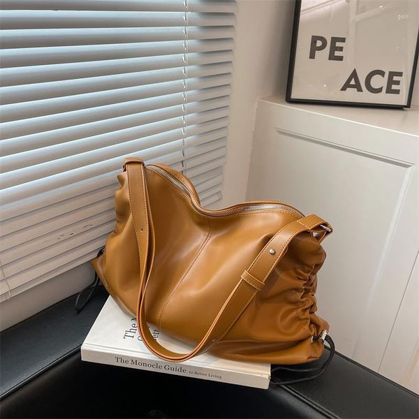evening bags trendy design large capacity handbags and purses women shoulder vintage soft pu leather totes ladies messenger bag
evening bags trendy design large capacity handbags and purses women shoulder vintage soft pu leather totes ladies messenger bag