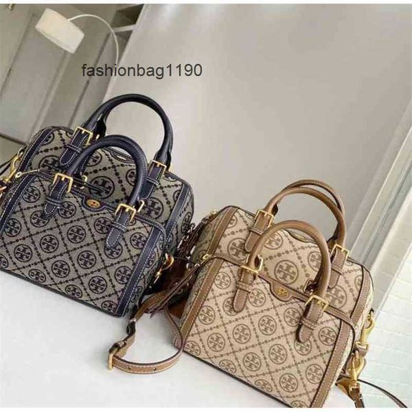 handbags shouders designer torys bags bag leather women's vintage single diagonal cross portable pillow versatile boston tt
handbags shouders designer torys bags bag leather women's vintage single diagonal cross portable pillow versatile boston tt