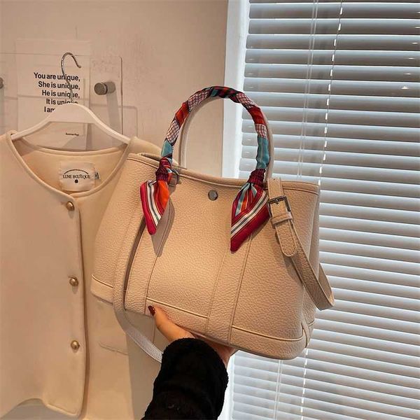 designer herme bags new 2022 garden milk tea color french small people commuter in autumn pure simple versatile
designer herme bags new 2022 garden milk tea color french small people commuter in autumn pure simple versatile