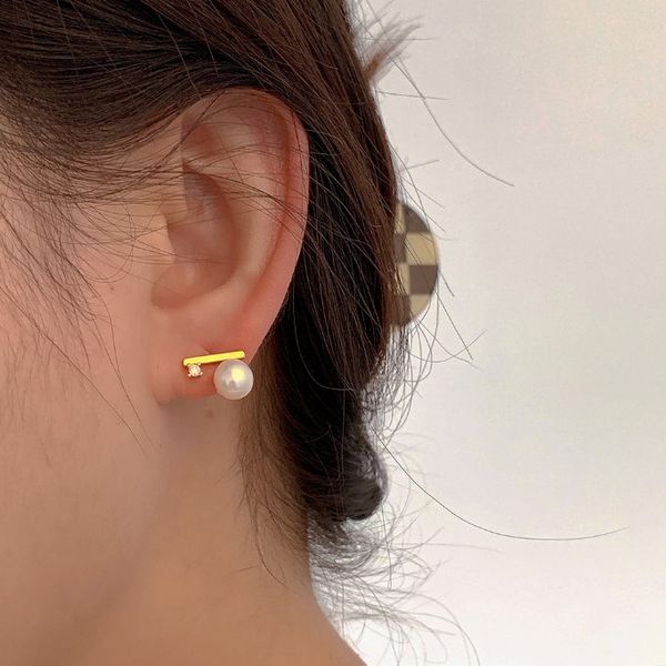 female pearl earrings designer jewelry luxury studs 925 silver pin fashion studs, Golden;silver
female pearl earrings designer jewelry luxury studs 925 silver pin fashion studs, Golden;silver