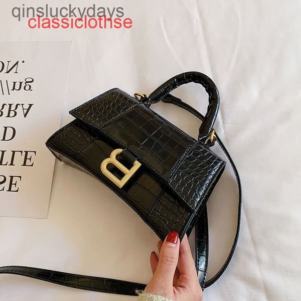 designer balencaigs hourglass shoulder bags outlet uk this year's popular armpit bag for women 2022 a new styl
designer balencaigs hourglass shoulder bags outlet uk this year's popular armpit bag for women 2022 a new styl