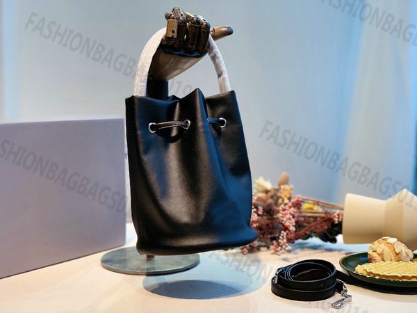 designer bucket bag fashion smooth calfskin wheel string totes bags women hollow out handle handbag long strap shoulderbag all black outdoor
designer bucket bag fashion smooth calfskin wheel string totes bags women hollow out handle handbag long strap shoulderbag all black outdoor
