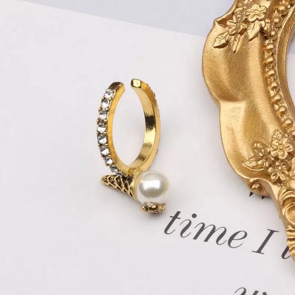 18k gold plated brand double letter band rings for mens womens fashion designer brand letters pearl metal ring opening adjustable jewelry 10, Silver
18k gold plated brand double letter band rings for mens womens fashion designer brand letters pearl metal ring opening adjustable jewelry 10, Silver