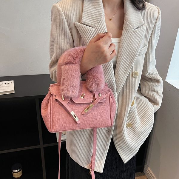 french niche bag 2022 new bags womens bag internet shoulder messenger bag western style portable birkin
french niche bag 2022 new bags womens bag internet shoulder messenger bag western style portable birkin