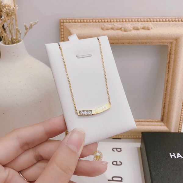 designer square brand pendant necklace classic simple style young popular accessories classic premium jewelry foundation versatile delicate, Silver
designer square brand pendant necklace classic simple style young popular accessories classic premium jewelry foundation versatile delicate, Silver