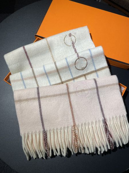 children's scarf classic checker color contrast 100% cashmere material is very warm soft and close to your skin classic without neck ti, Red;brown
children's scarf classic checker color contrast 100% cashmere material is very warm soft and close to your skin classic without neck ti, Red;brown