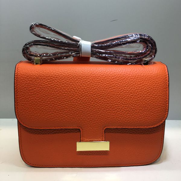 women flap crossbody bag solid color kangkang bag cowhide leather fashion letters gold hardware 5a quality brand handbags purse 23cm
women flap crossbody bag solid color kangkang bag cowhide leather fashion letters gold hardware 5a quality brand handbags purse 23cm