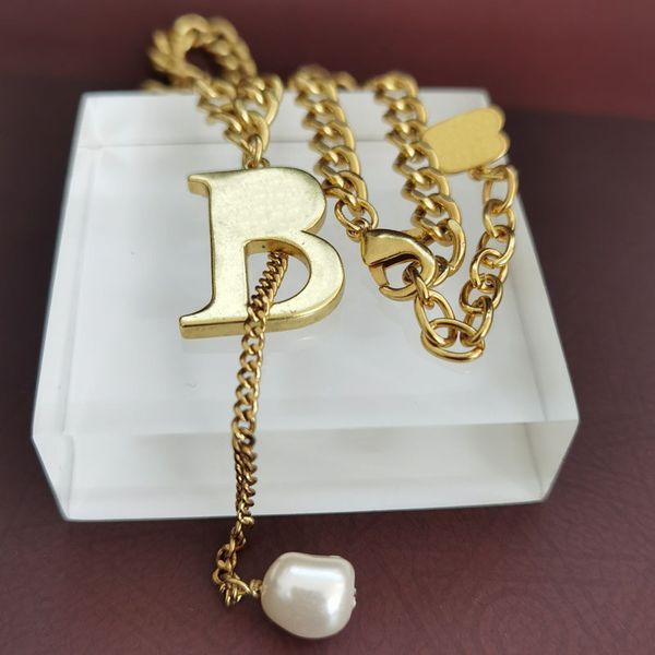 street fahion women pendant necklace designer jewelry womens necklaces designers letter with chain pearl accessories d2210263f, Silver
street fahion women pendant necklace designer jewelry womens necklaces designers letter with chain pearl accessories d2210263f, Silver