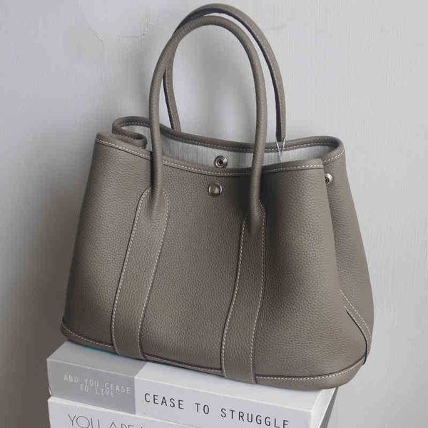 designer handbag shoulder herme crossbody garden soft leather texture casual and versatile leather women's bag cowhide garden commuter
designer handbag shoulder herme crossbody garden soft leather texture casual and versatile leather women's bag cowhide garden commuter