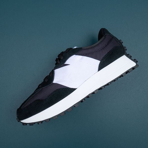 sports shoe fashion men women skateboard street shoot new 327 leopard print black white and gray yuan zu high end quality
sports shoe fashion men women skateboard street shoot new 327 leopard print black white and gray yuan zu high end quality