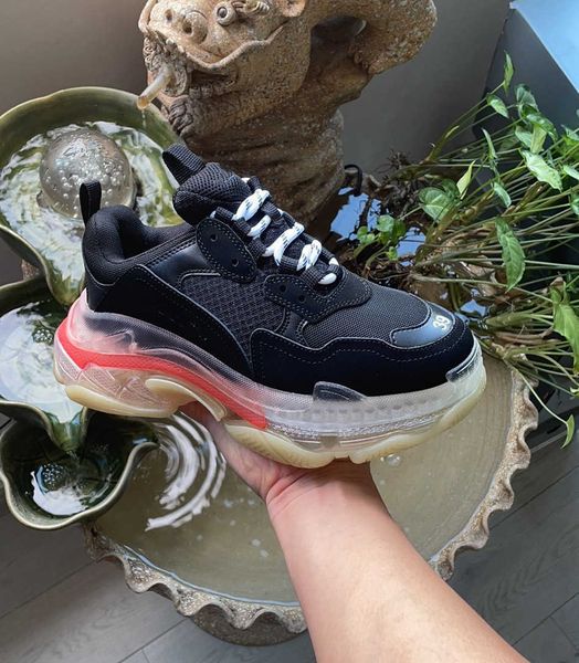 shoes men women dad 17fw triple s casual clear bubble bottom sneakers black red old beige yellow navy grandpa chaussures
shoes men women dad 17fw triple s casual clear bubble bottom sneakers black red old beige yellow navy grandpa chaussures