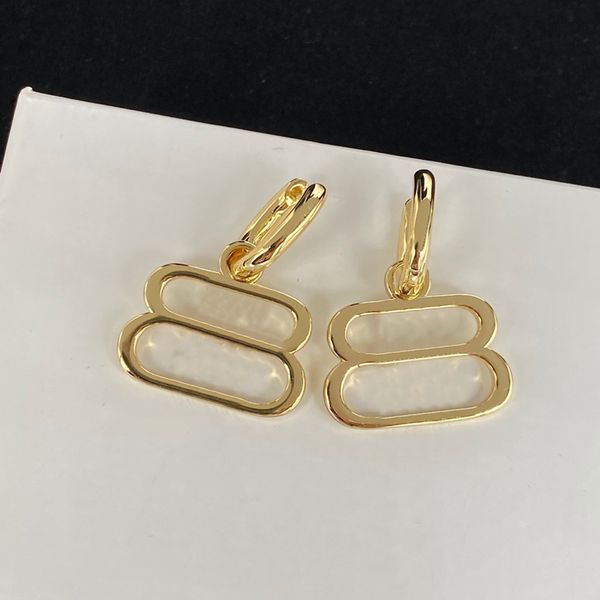 new designer women hoop earrings womens earring fashion gold round ear studs letters jewelry accessories for ladies d2210262f, Golden;silver
new designer women hoop earrings womens earring fashion gold round ear studs letters jewelry accessories for ladies d2210262f, Golden;silver