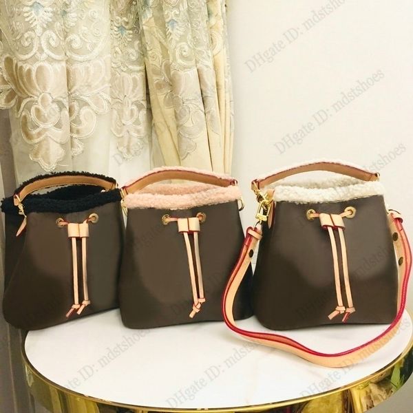 2022 winter neonoe bb bucket bag soft cream wool classic monograms canvas designers drawstring handbag neo noe shoulder bag m46319
2022 winter neonoe bb bucket bag soft cream wool classic monograms canvas designers drawstring handbag neo noe shoulder bag m46319