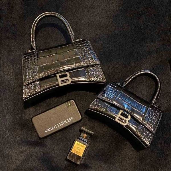 sense b balencigas 2022 designer advanced home high version women's crocodile leather shoulder diagonal hourglassb bag handbag
sense b balencigas 2022 designer advanced home high version women's crocodile leather shoulder diagonal hourglassb bag handbag