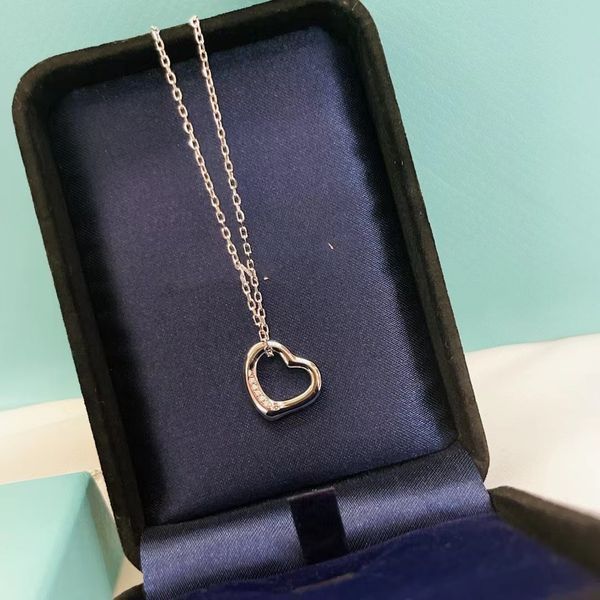luxury paloma pendant necklace s925 sterling silver hollow heart chram choker for women fashion jewelry
luxury paloma pendant necklace s925 sterling silver hollow heart chram choker for women fashion jewelry