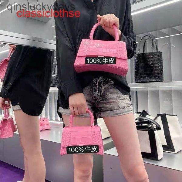 designer balencaigs hourglass shoulder bags outlet uk small design women 2022 new autumn and winter one should
designer balencaigs hourglass shoulder bags outlet uk small design women 2022 new autumn and winter one should