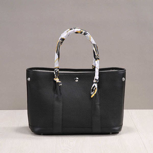 luxurious designer herme bags korean casual 2022 cow leather portable cross body one shoulder women's large capacity garden
luxurious designer herme bags korean casual 2022 cow leather portable cross body one shoulder women's large capacity garden
